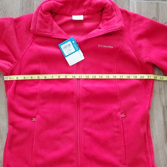 🆕️ Columbia Sweater - Picture 11 of 13